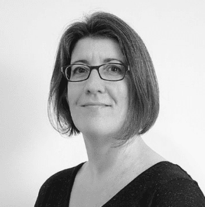 Portrait en noir et blanc de Laura Smit, associée de Codexa